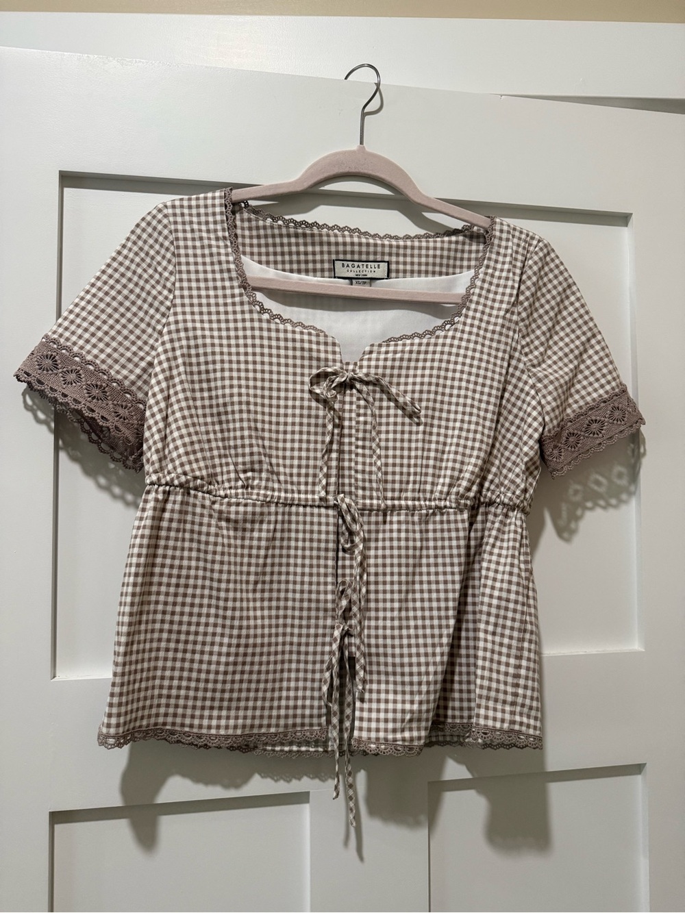 Bagatelle Collection Taupe Gingham Tie-Front Lace Trim Top